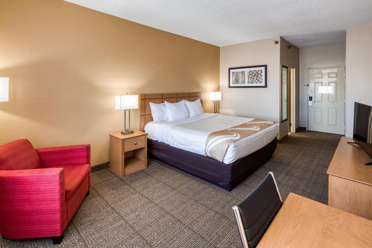 Quality Inn & Suites Springfield Southwest Near I-72 Exteriör bild