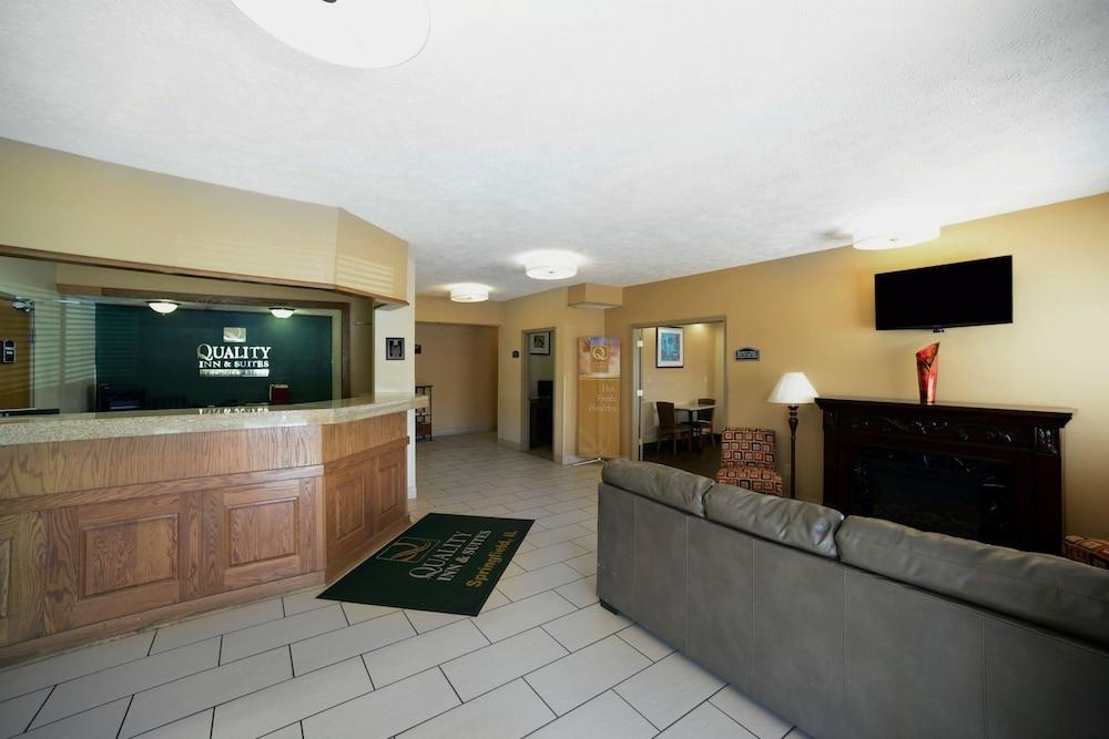 Quality Inn & Suites Springfield Southwest Near I-72 Exteriör bild